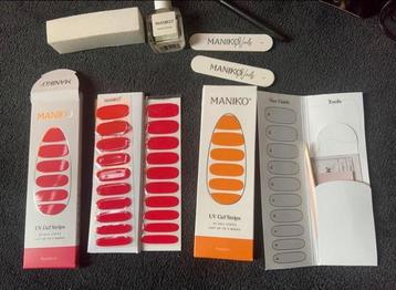 Maniko UV Gel strips, remover en Alessandro  UV lamp beschikbaar voor biedingen
