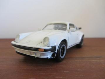 NZG Porsche 911 Turbo   beschikbaar voor biedingen