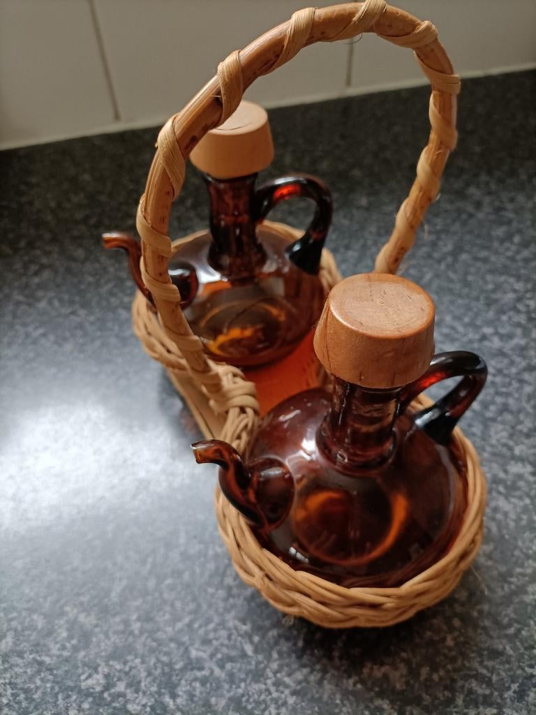 Te koop leuk azijn olie stel, Ophalen