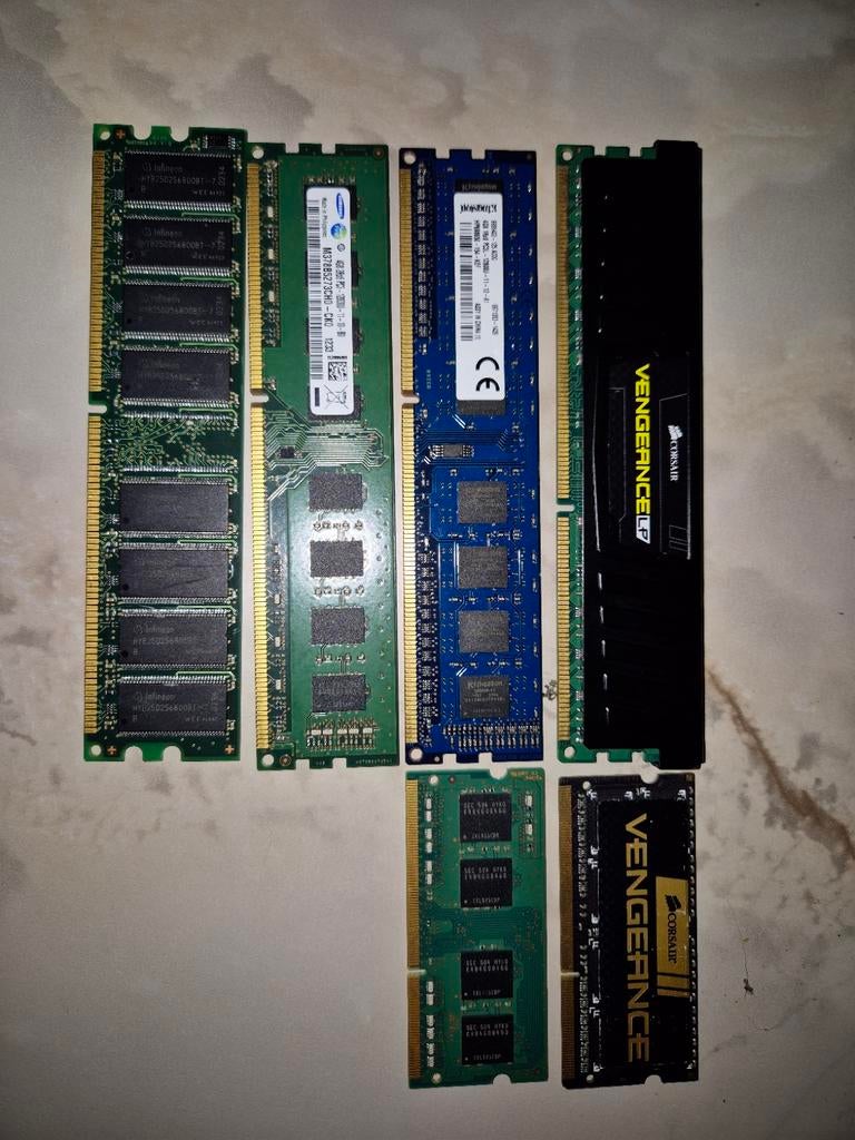 DDR3 RAM Geheugen - Desktop & Laptop, Computers en Software, RAM geheugen, Gebruikt, Desktop, 8 GB, DDR3, Ophalen of Verzenden
