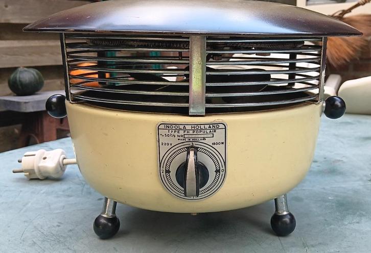 Space age, INDOLA 1800 watt straalkacheltje paddenstoel, Huis en Inrichting, Kachels, Gebruikt, Vrijstaand, Salamanderkachel, Elektrisch