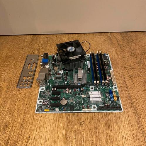 Pegatron IPIEL-LA3 met intel Core Processor, Computers en Software, Moederborden, Gebruikt, Intel, DDR3, Ophalen of Verzenden