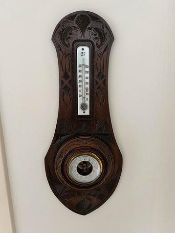 Barometer met thermometer werkt uitstekend beschikbaar voor biedingen