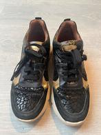 Braqeez - Zwarte Sneakers met Gouden Details - Maat 37, Zwart, Ophalen of Verzenden, Sneakers of Gympen, Gedragen