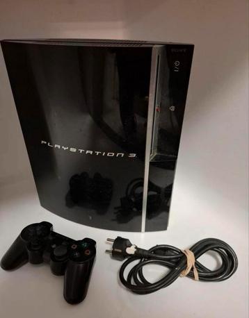 Playstation 3 phat editie met 2 controllers beschikbaar voor biedingen
