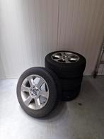Winterbanden op velg volvo xc70 Bijna nieuw!, Auto-onderdelen, Banden en Velgen, Nieuw, 17 inch, 235 mm, Band(en)