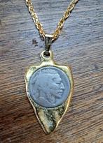 Goudklomp met Indianen munt aan ketting let op is imitatie, Ophalen