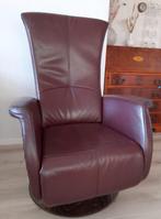 relaxstoel leder bordeaux rood met eiken voet, Huis en Inrichting, Fauteuils, Ophalen, Gebruikt, Minder dan 75 cm, Hout
