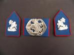 baret embleem en kraagspiegels : Huzaren Prins Alexander, Embleem of Badge, Nederland, Ophalen of Verzenden, Landmacht