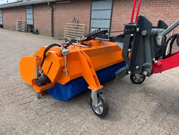 Veegmachine veegbezem rolbezem passend aan giant weideman ed beschikbaar voor biedingen