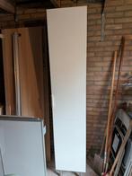 Witte, smalle keukenkast op zilveren pootjes, Ophalen of Verzenden