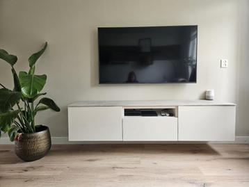 Ikea Besta Tv-meubel beschikbaar voor biedingen