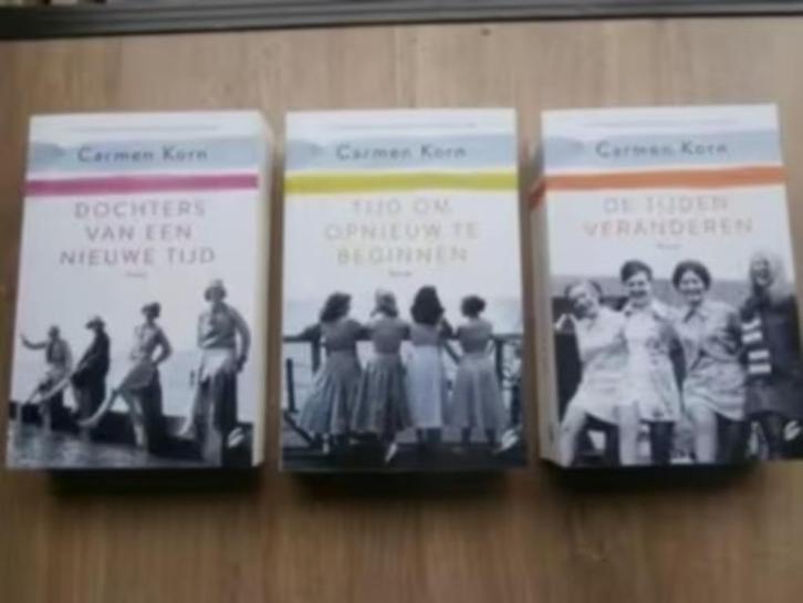 Vier vrouwen, vier families, één eeuw 1 t/m 3 - Carmen Korn, Boeken, Romans, Zo goed als nieuw, Verzenden