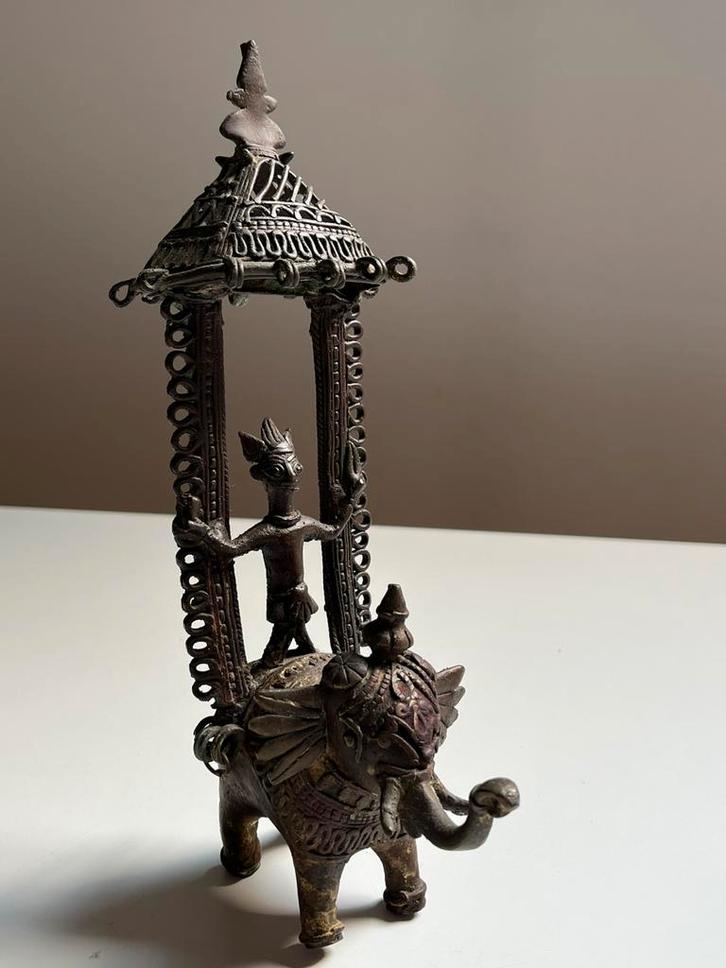Oud Indisch bronzen beeld olifant & godheid, wierookbrander, Antiek en Kunst, Kunst | Beelden en Houtsnijwerken, Ophalen of Verzenden