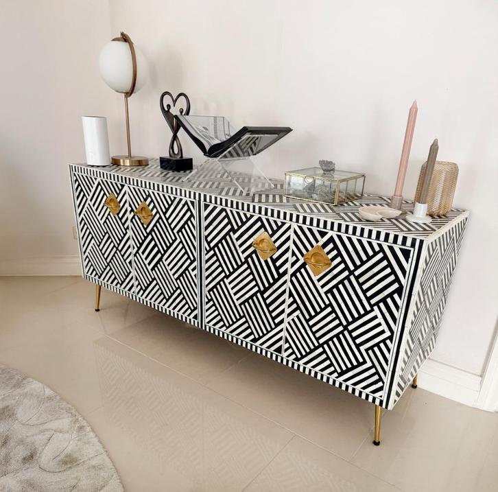 Bone Inlay Dressoir / Kast handgemaakt – Zwart / Wit / Goud, Huis en Inrichting, Kasten | Dressoirs, Zo goed als nieuw, 100 tot 150 cm