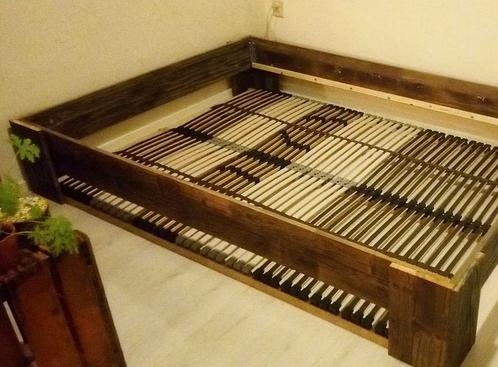 Compleet bed donker hout 200x140 eco bio matras beddengoed, Huis en Inrichting, Slaapkamer | Bedden, Gebruikt, Tweepersoons, 140 cm