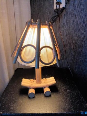 Vintage Bamboe Tafellamp beschikbaar voor biedingen