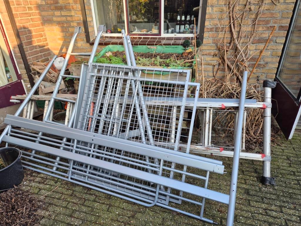 Hoogslaper kinderkamer zilver gratis, Kinderen en Baby's, Kinderkamer | Stapelbedden en Hoogslapers, Ophalen of Verzenden, Gebruikt