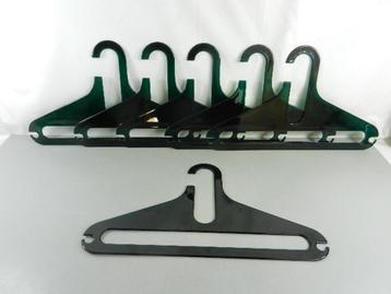 Vintage design kledinghangers MK Karhumuovi Finland, 6 stuks beschikbaar voor biedingen