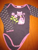 Paarse body met kat, 86/92, HEMA (372), Ophalen of Verzenden, Zo goed als nieuw, Meisje, Nacht- of Onderkleding