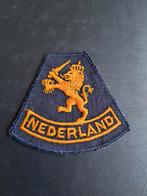 Nederlands Indie Mouwleeuw VHK, embleem, Verzamelen, Ophalen of Verzenden, Landmacht, Nederland, Embleem of Badge