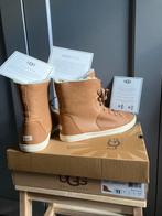 UGG Croft Sneakers Maat 42 - Nieuw in Doos, UGG, Bruin, Nieuw, Ophalen of Verzenden