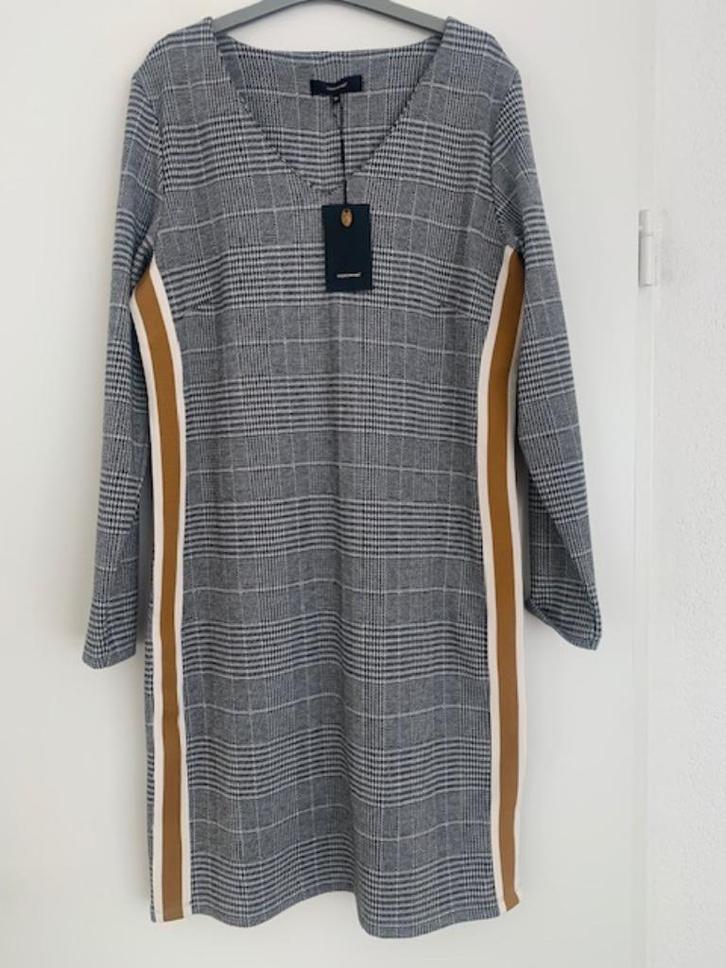 dames jurk-geblokt- maat M, Kleding | Dames, Jurken, Nieuw, Maat 38/40 (M), Zwart, Knielengte, Verzenden