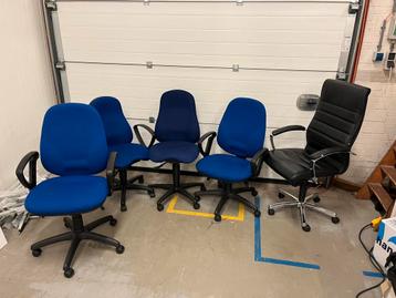 Bureaustoelen, €30,- per stuk beschikbaar voor biedingen
