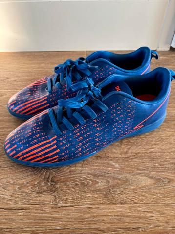 Zaal (voetbal) schoenen Dutchy, maat 39 beschikbaar voor biedingen