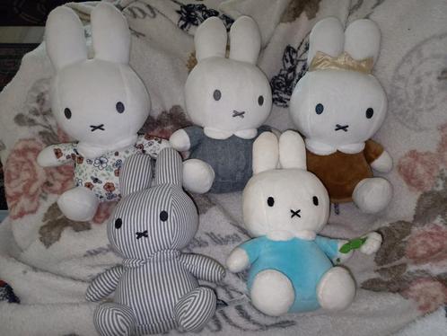 Nijntje Miffy rammelaar knuffels, Kinderen en Baby's, Speelgoed | Knuffels en Pluche, Zo goed als nieuw, Konijn, Ophalen of Verzenden