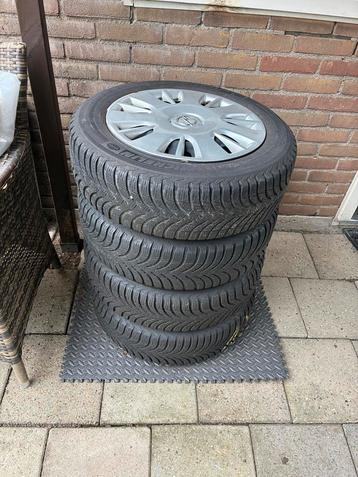 Michelin winterbanden met 15 inch velgen beschikbaar voor biedingen