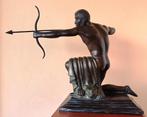 beeld jagende Indiaan, Antiek en Kunst, Ophalen of Verzenden