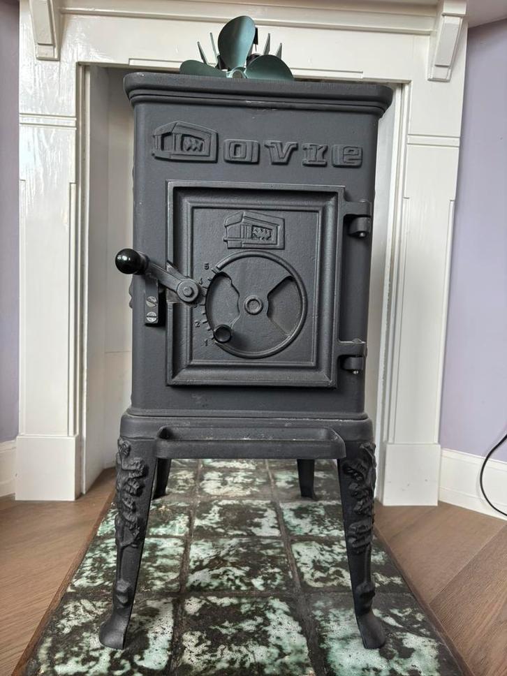 Dovre houtkachel, Huis en Inrichting, Kachels, Zo goed als nieuw, Vrijstaand, Houtkachel, Hout, Ophalen