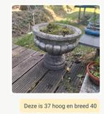 Zeer zware betonnen klassieke vazen, Tuin en Terras, Tuinvazen, Ophalen, Zo goed als nieuw