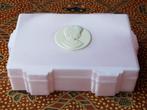 Mooi oud vintage medaillon doosje uit Engeland 13,3 cm.