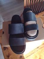 Zwart leren slippers van Timberland., Kleding | Dames, Schoenen, Zwart, Ophalen of Verzenden, Zo goed als nieuw, Timberland