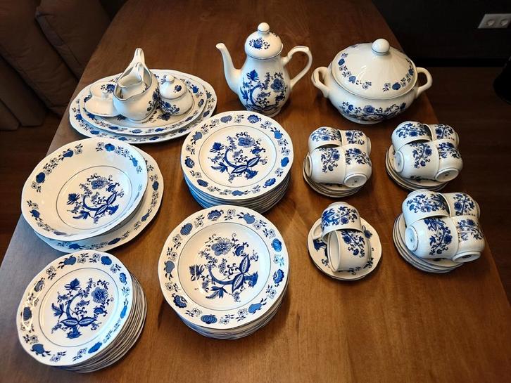 58-delig blauw wit porseleinen servies - klassiek & stijlvol, Antiek en Kunst, Antiek | Servies compleet, Ophalen