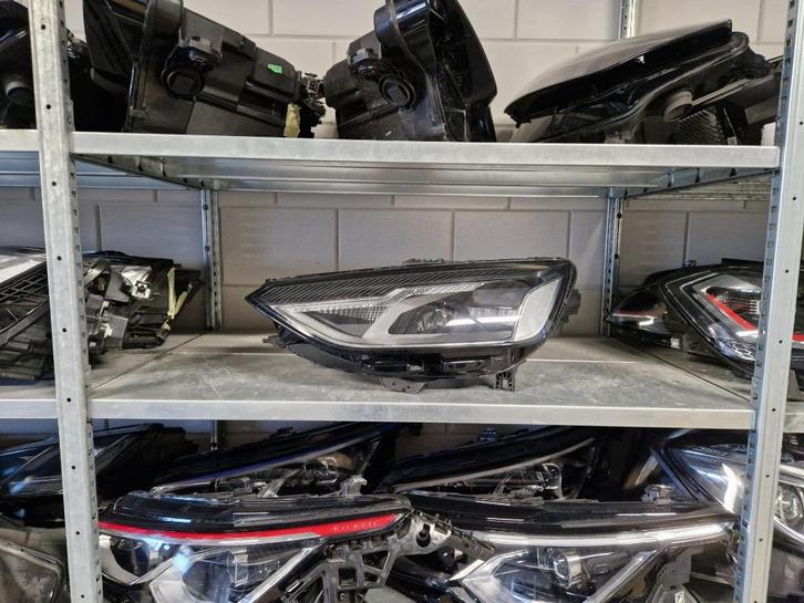 Facelift Audi A4 8W LED koplamp 011, Auto-onderdelen, Verlichting, Audi, Gebruikt, Ophalen of Verzenden