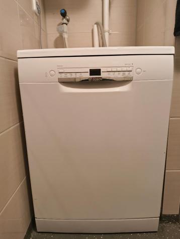 Bosch Serie 2 Silence Vaatwasser beschikbaar voor biedingen