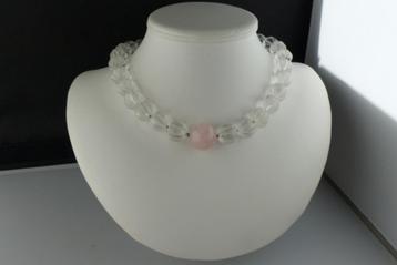 BERGKRISTAL ketting/oorhanger-set beschikbaar voor biedingen