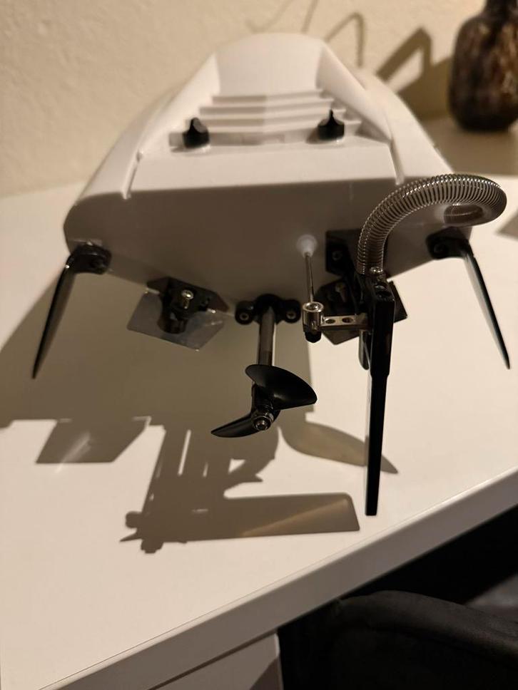 Amewi Arrow RC Speedboot - Zo Goed Als Nieuw! 50kmh!, Hobby en Vrije tijd, Modelbouw | Boten en Schepen, Zo goed als nieuw, Overige merken