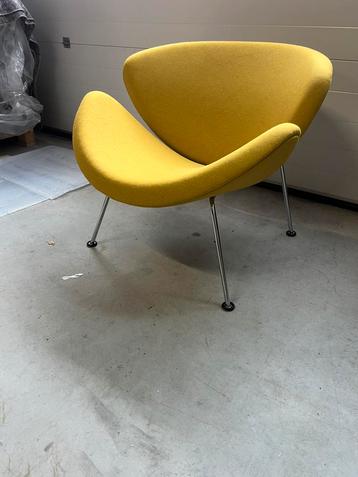 Artifort Orange Slice F437 fauteuil in nieuwstaat beschikbaar voor biedingen