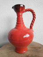 Vintage vaas met gedraaid handvat - Prachtig!, Gebruikt, Aardewerk of Porselein, Ophalen of Verzenden, Minder dan 50 cm