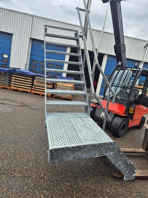 Gegalvaniseerde onderkwart trap vluchttrap noodtrap ( 100 ), Doe-het-zelf en Verbouw, Ladders en Trappen, Gebruikt, Trap, 2 tot 4 meter