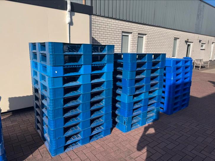 Diverse kunststof 110x110 pallets, Tuin en Terras, Haardhout, Minder dan 3 m³, Ophalen