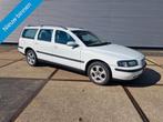 Volvo V70 2.5 T AWD Comfort Line, Stof, Zwart, Bedrijf, Handgeschakeld