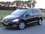 Volkswagen Touran 1.4 TSI 150PK 7-DSG PANO 7 PERSOONS, Auto's, Volkswagen, USB, 74 €/maand, 4 cilinders, 150 pk