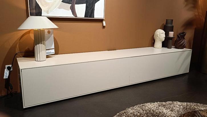 TV dressoir moiano beige 240cm breed, Huis en Inrichting, Kasten | Televisiemeubels, Zo goed als nieuw, Minder dan 100 cm, 200 cm of meer