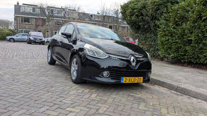 Renault Clio 0.9 TCE 66KW 5-DRS 2014 Zwart, Auto's, Renault, Particulier, Clio, ABS, Airbags, Airconditioning, Bluetooth, Centrale vergrendeling
