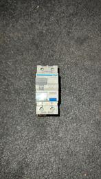 Hager b20 aardlekautomaat, Hobby en Vrije tijd, Elektronica-componenten, Ophalen of Verzenden, Zo goed als nieuw